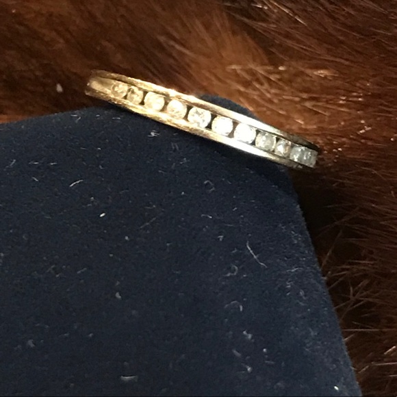 10k white Gold Genuine Diamond Band - Picture 9 of 14